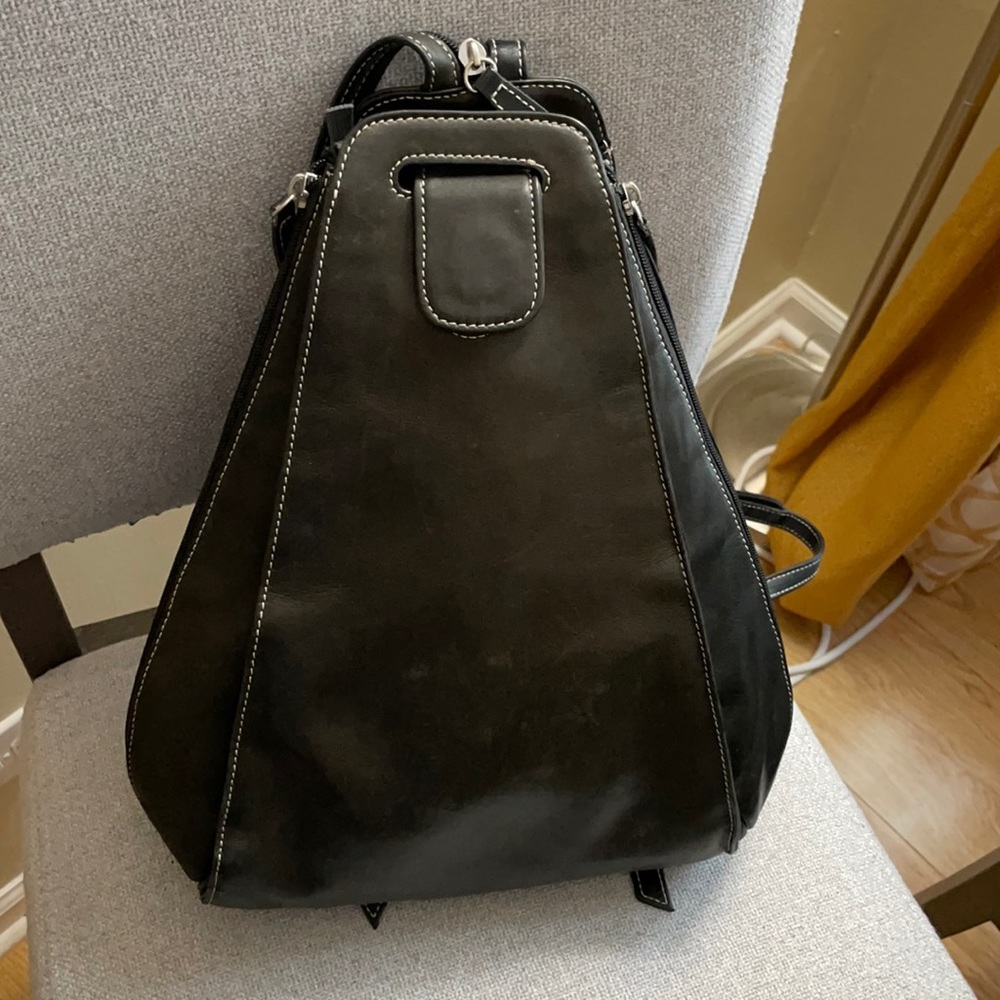 Tignanello Black leather bag/backpack